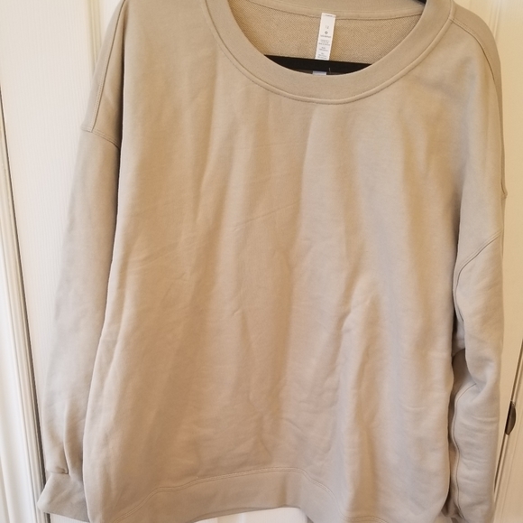 NWT lululemon perfectly oversized crew, trench - Picture 3 of 3